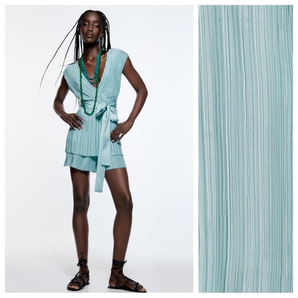NWT. Zara Sea Green Pleated Sleeveless Playsuit/Jumpsuit with Belt. Size S, M. - Picture 1 of 12